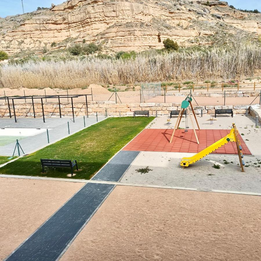 Precioso Piso Monzon Terraza, Parking,Piscina,Zona De Juegos Monzón Eksteriør billede